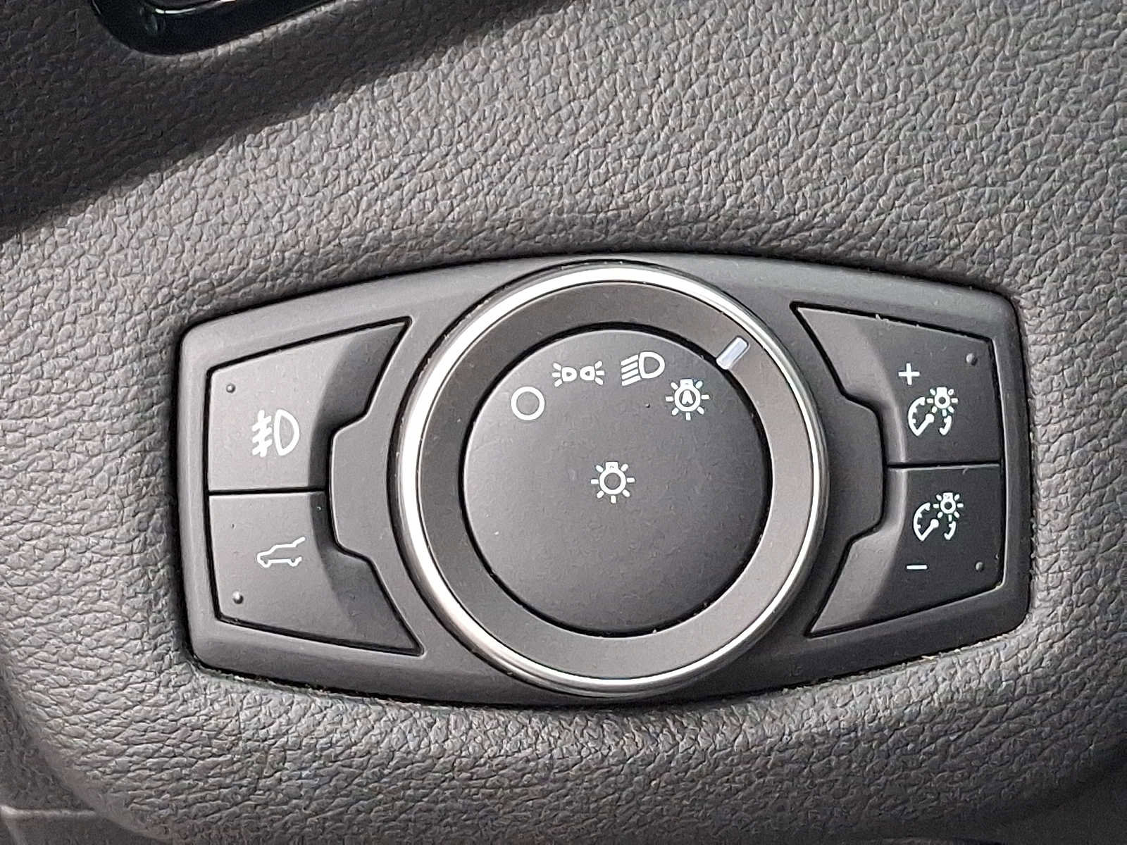 Used 2019 Ford Escape Titanium image 26