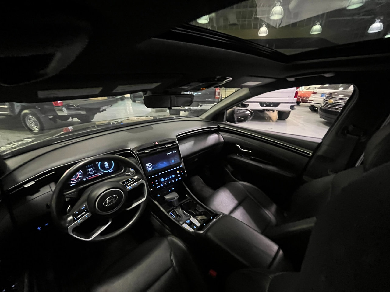 Used 2024 Hyundai Santa Cruz Night image 11