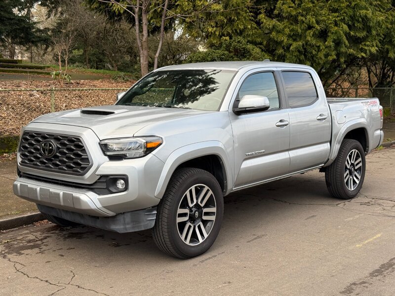 Used 2022 Toyota Tacoma TRD Sport w/ Technology Package image 1