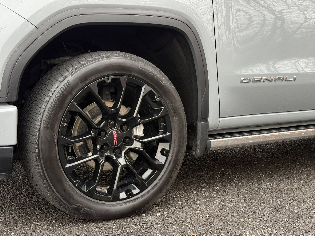 Used 2024 GMC Sierra 1500 Denali w/ Denali Reserve Package image 17