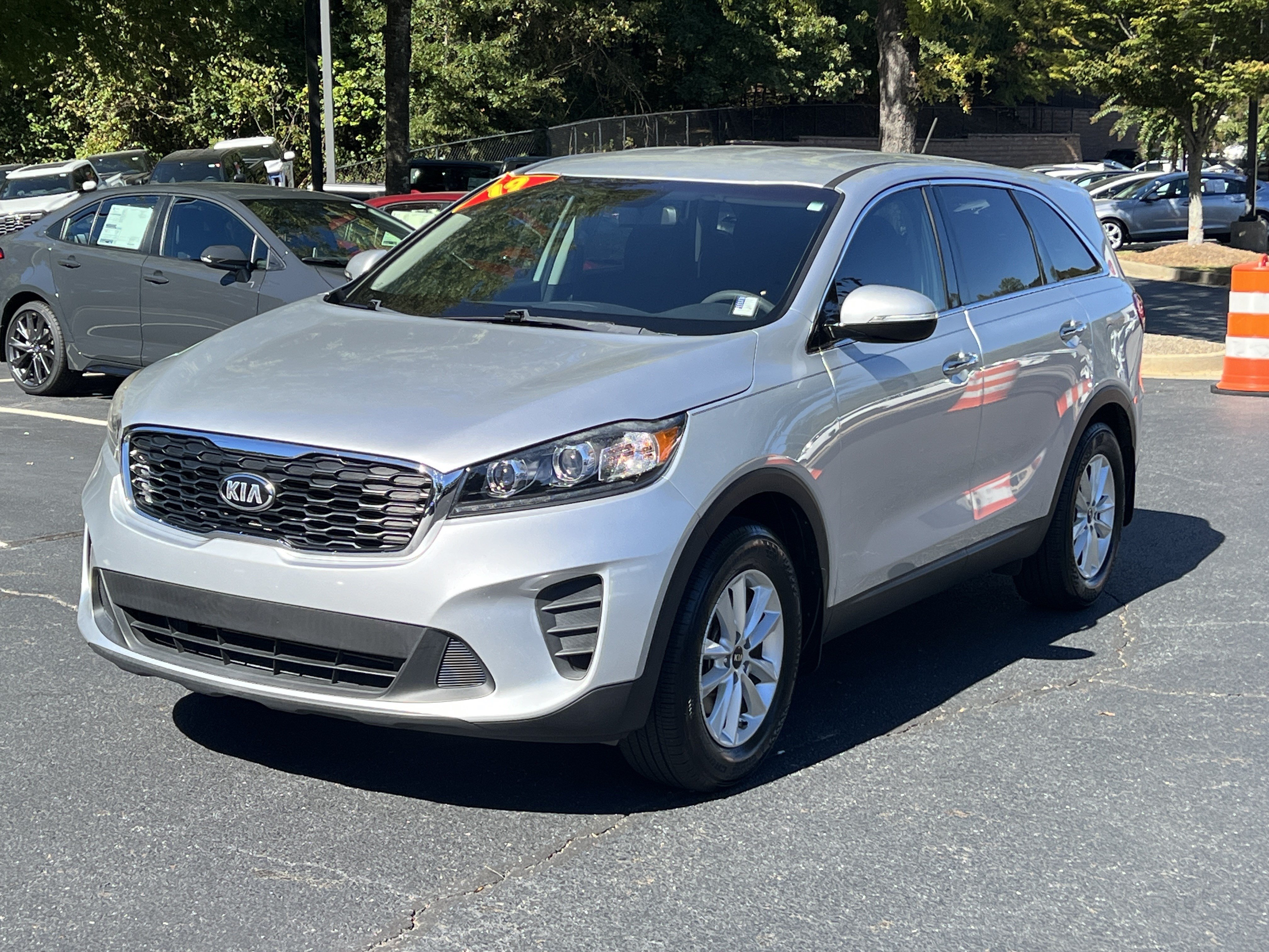 Used 2019 Kia Sorento L FWD image 1
