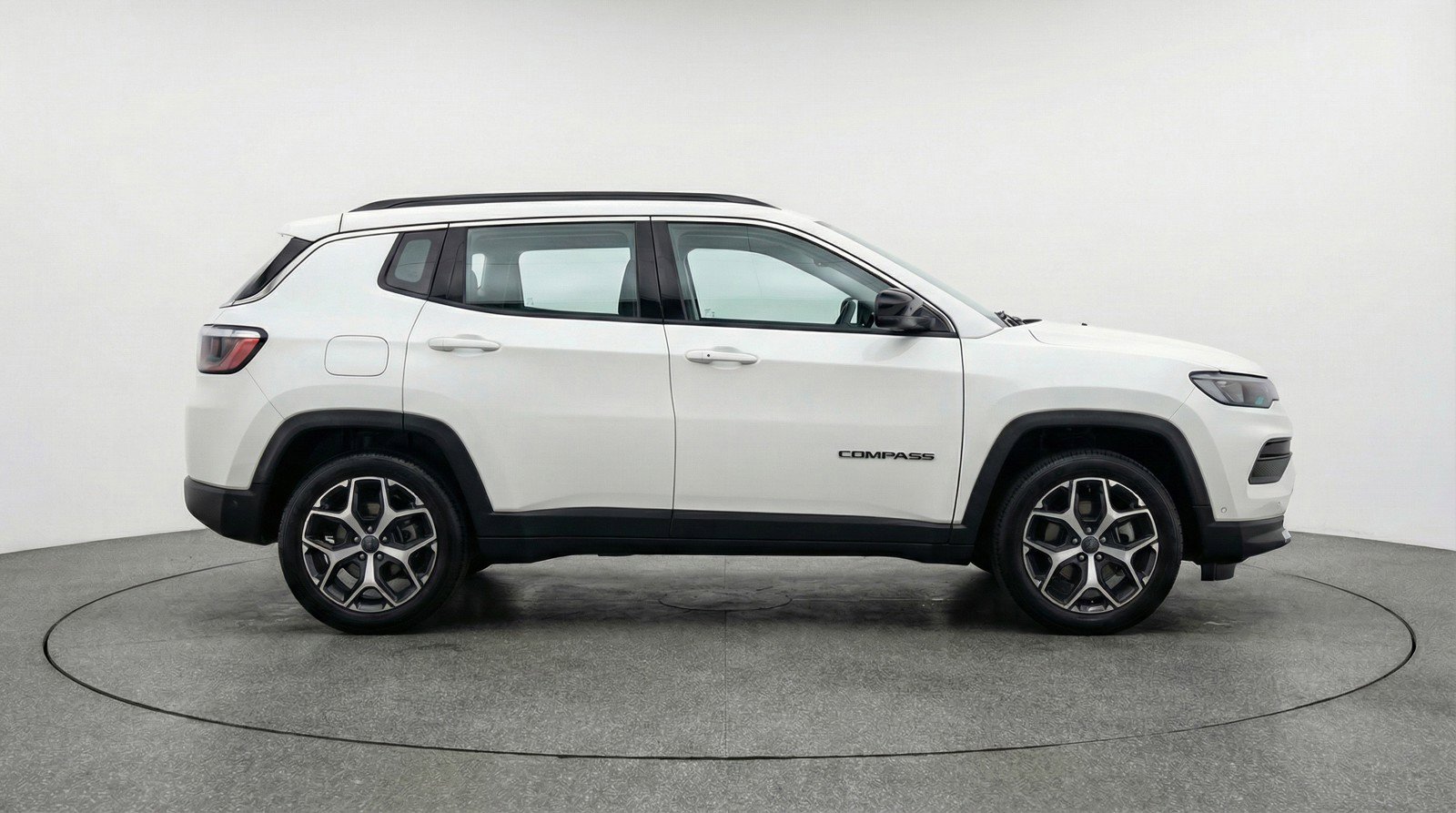 Used 2025 Jeep Compass Limited image 11