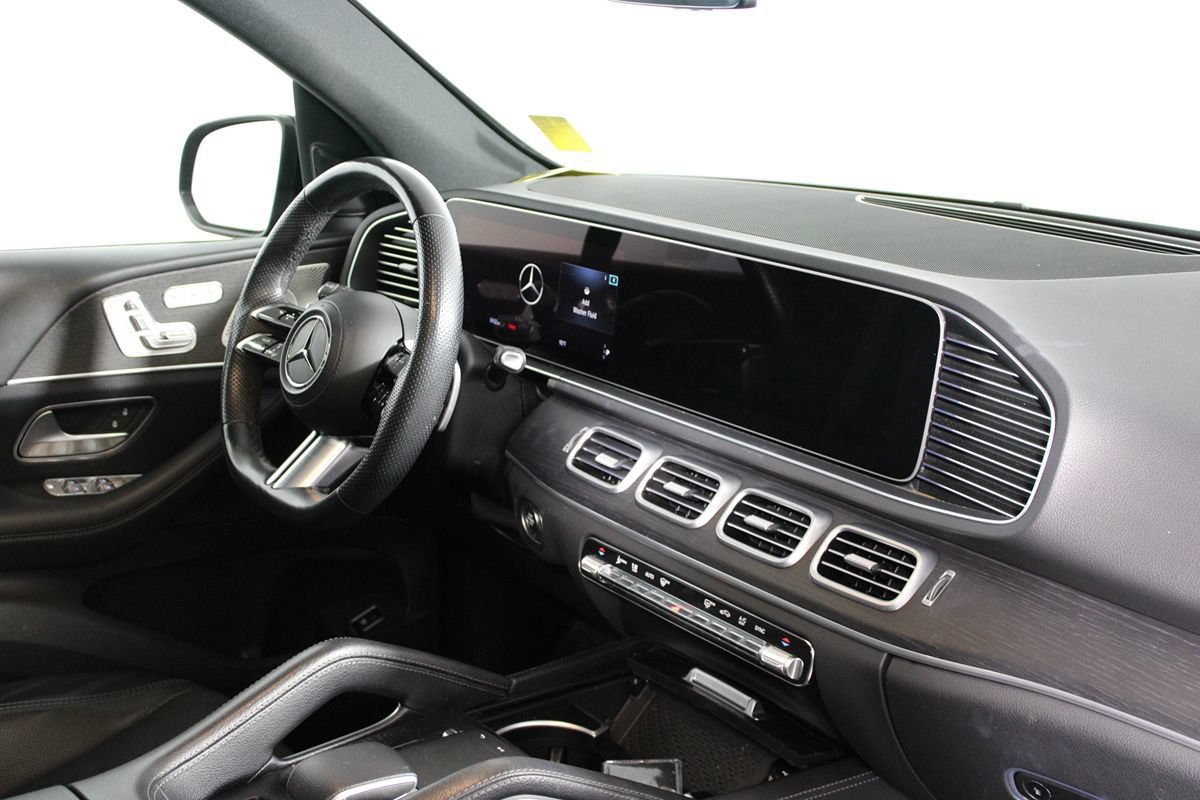 Used 2024 Mercedes-Benz GLE 450 4MATIC image 11