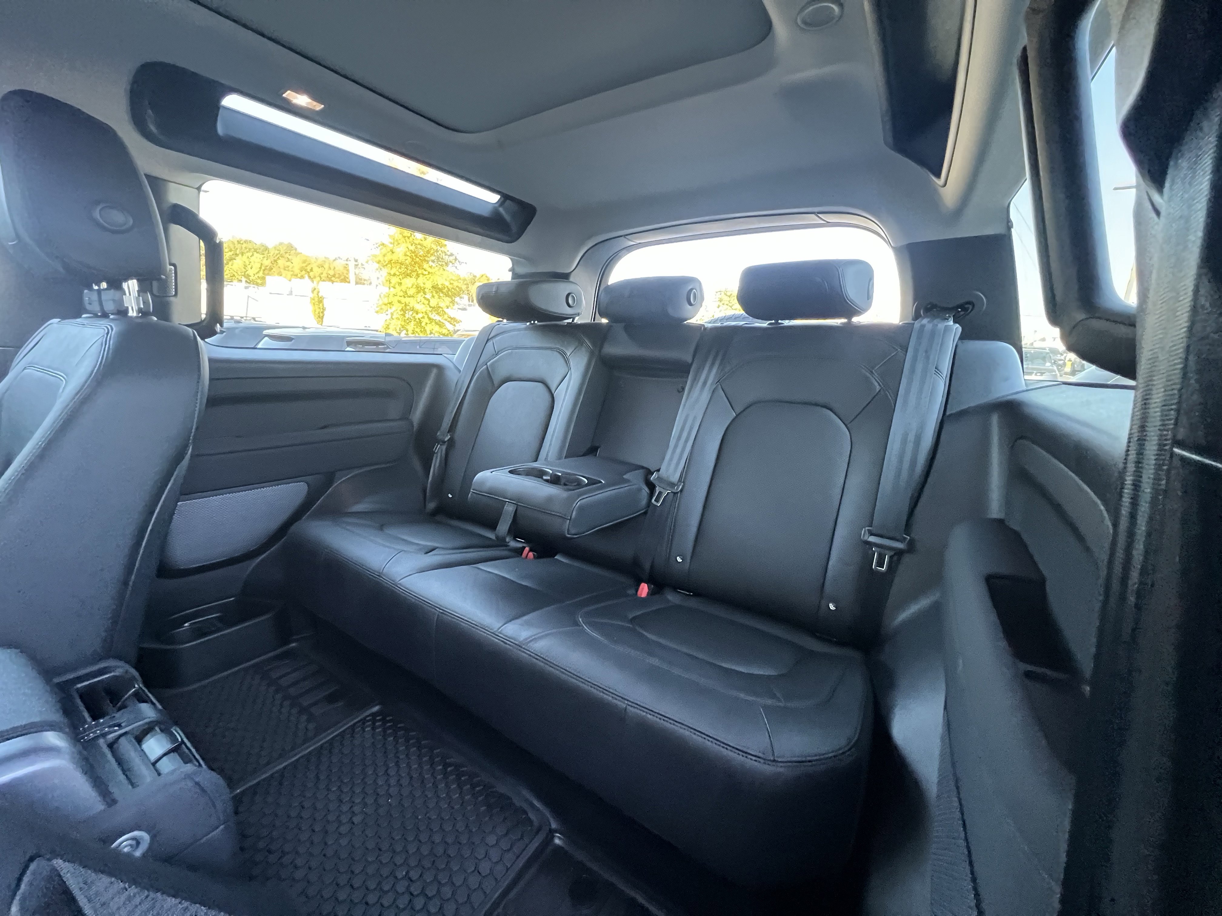 Certified 2023 Land Rover Defender 90 S image 28