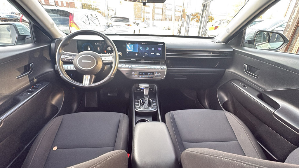 Used 2024 Hyundai Kona SEL AWD/4WD image 30