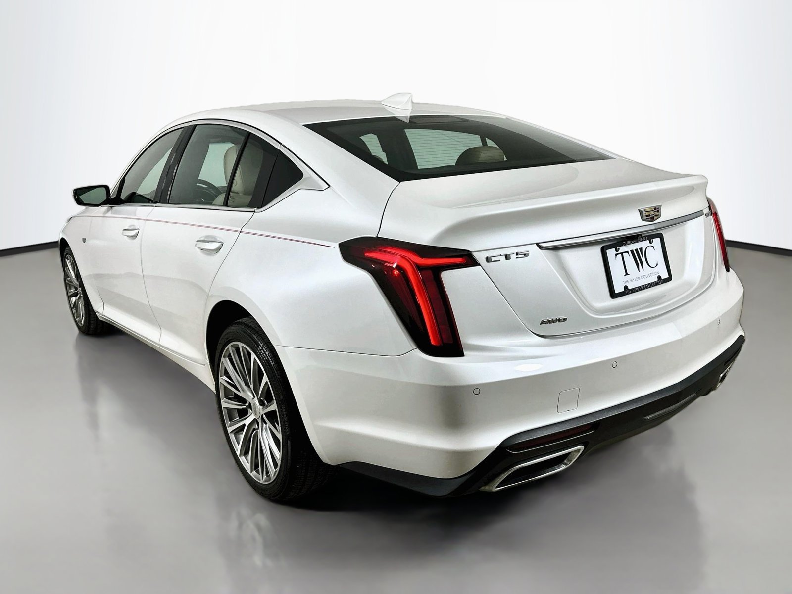 Used 2023 Cadillac CT5 Premium Luxury AWD/4WD image 7