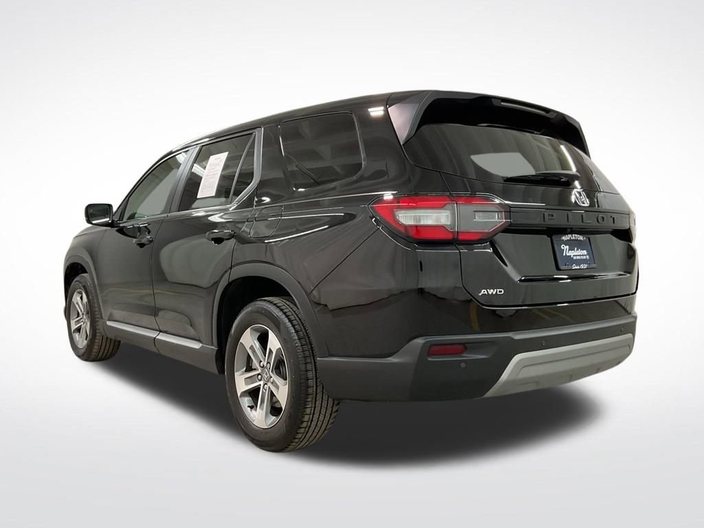 Used 2024 Honda Pilot EX-L image 3