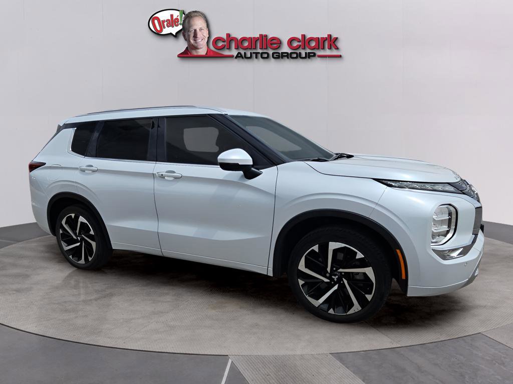 Used 2022 Mitsubishi Outlander SEL image 8
