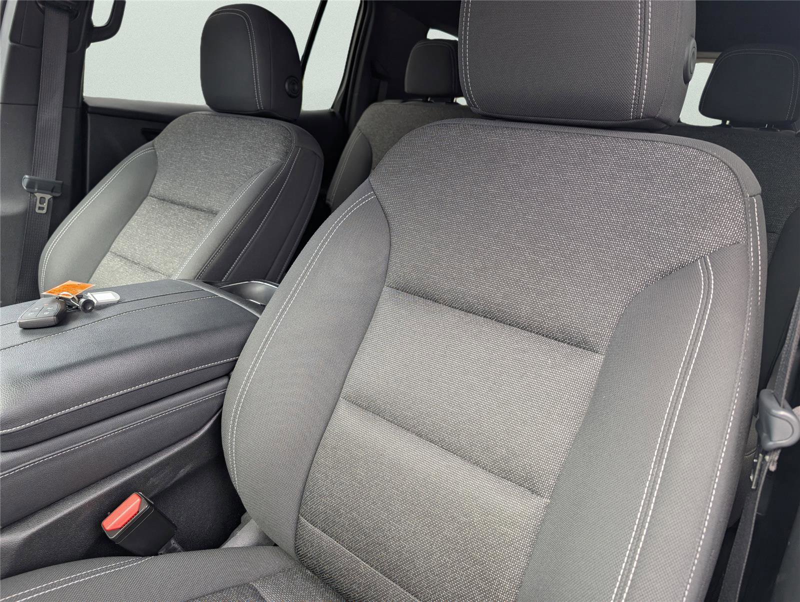 Used 2024 Chevrolet Traverse LT image 12