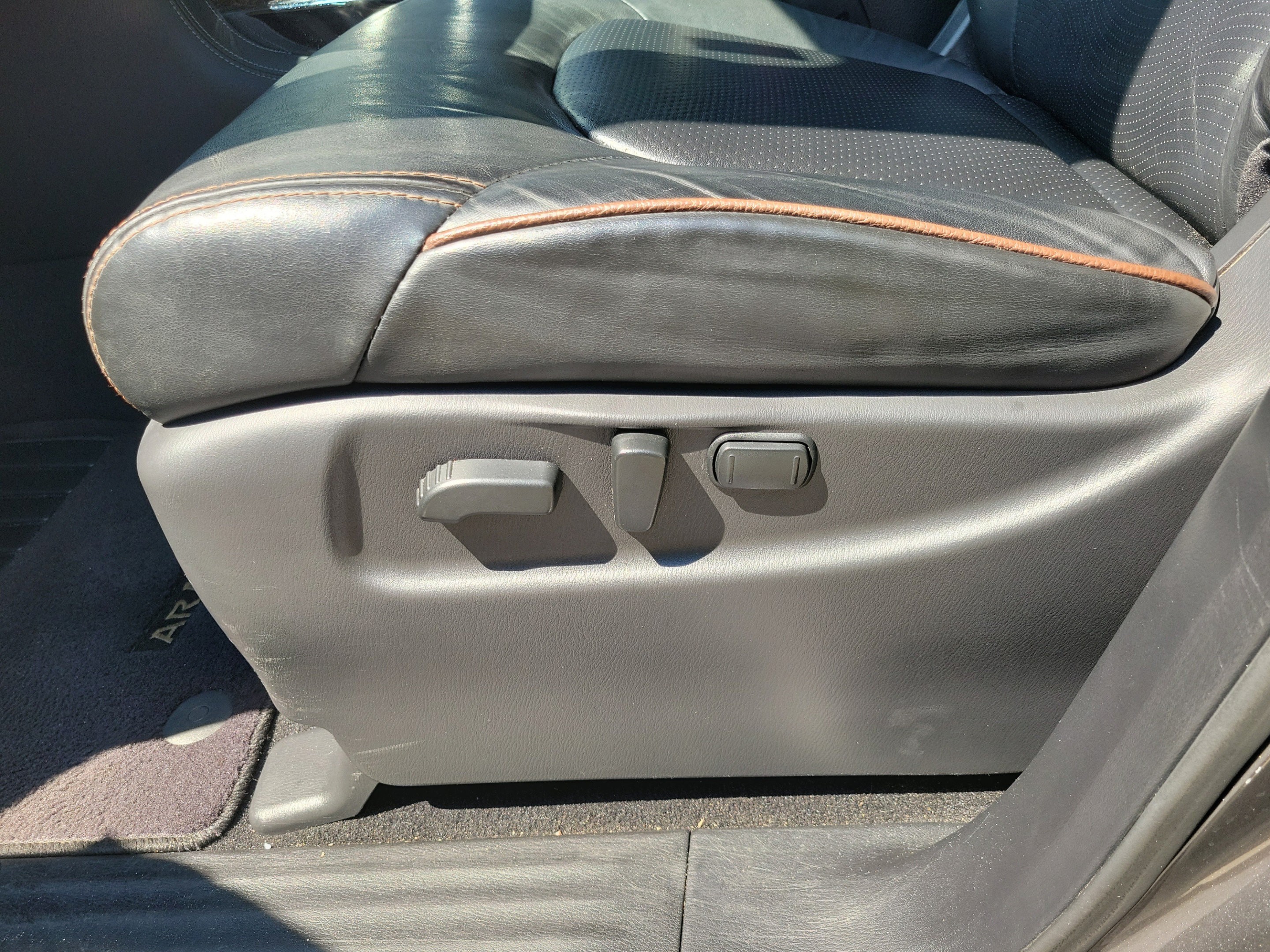 Used 2019 Nissan Armada SL w/ Premium Package RWD image 16