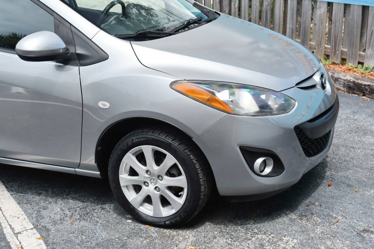 Used 2011 MAZDA MAZDA2 Touring FWD image 38