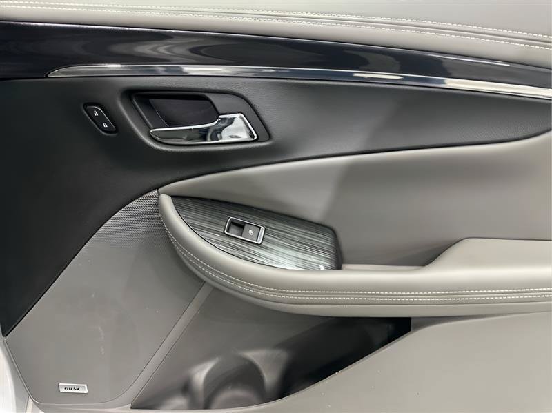 Used 2018 Chevrolet Impala Premier w/ Premier Confidence Package FWD image 23