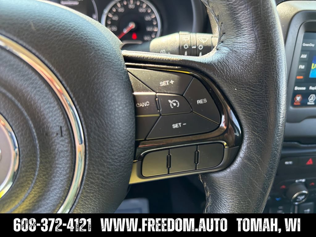 Used 2020 Jeep Renegade Altitude AWD/4WD image 15