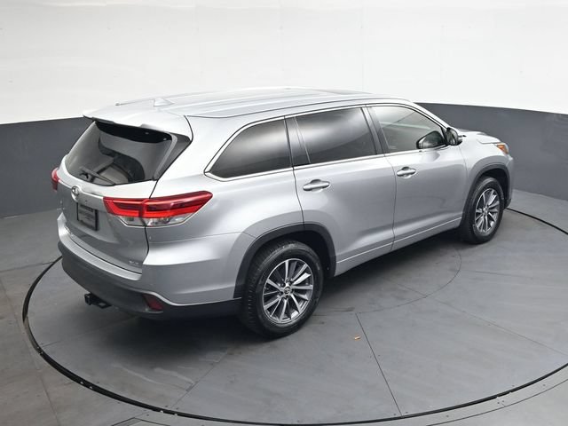 Used 2018 Toyota Highlander XLE FWD image 24