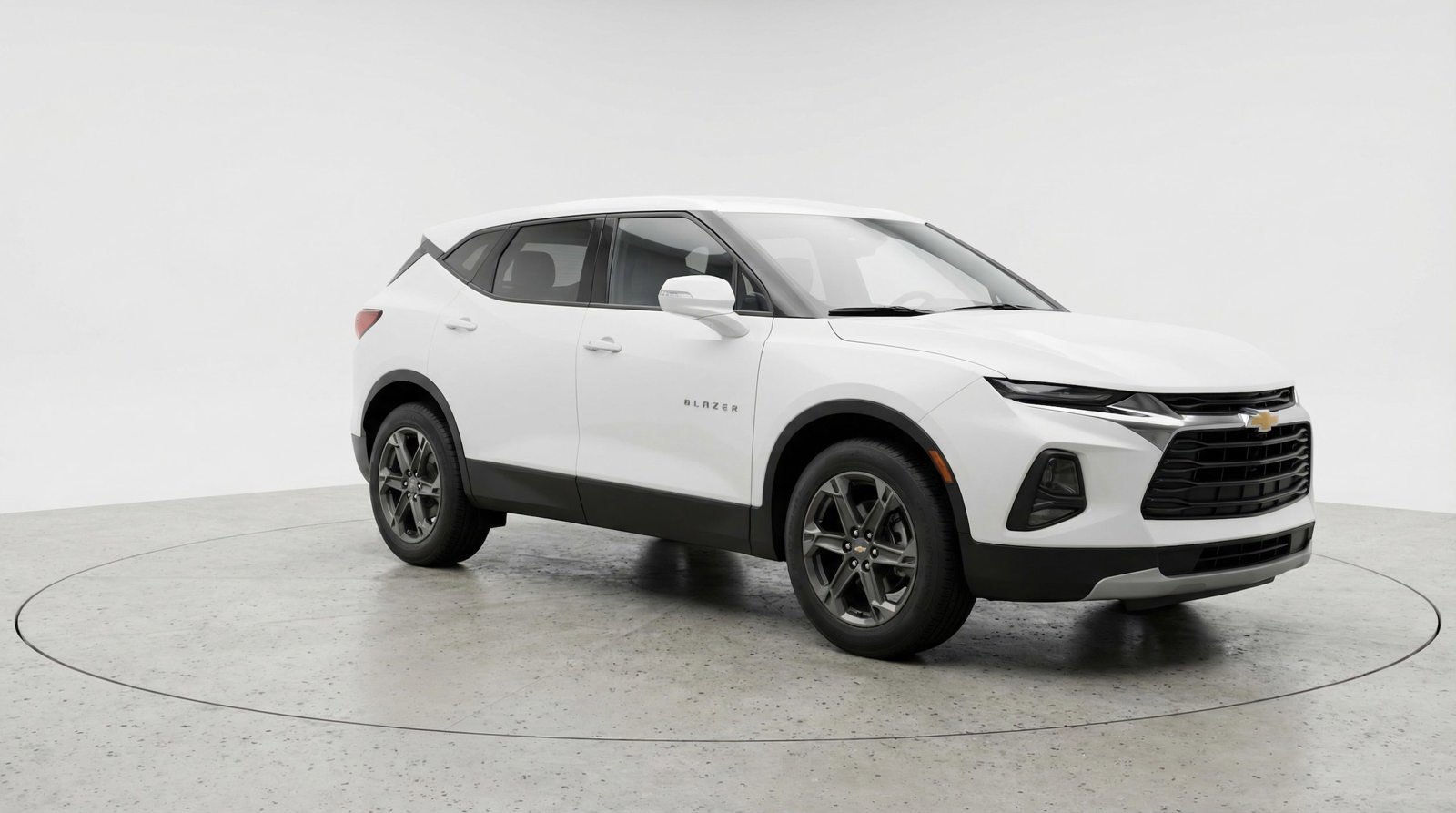Used 2025 Chevrolet Blazer LT FWD image 1