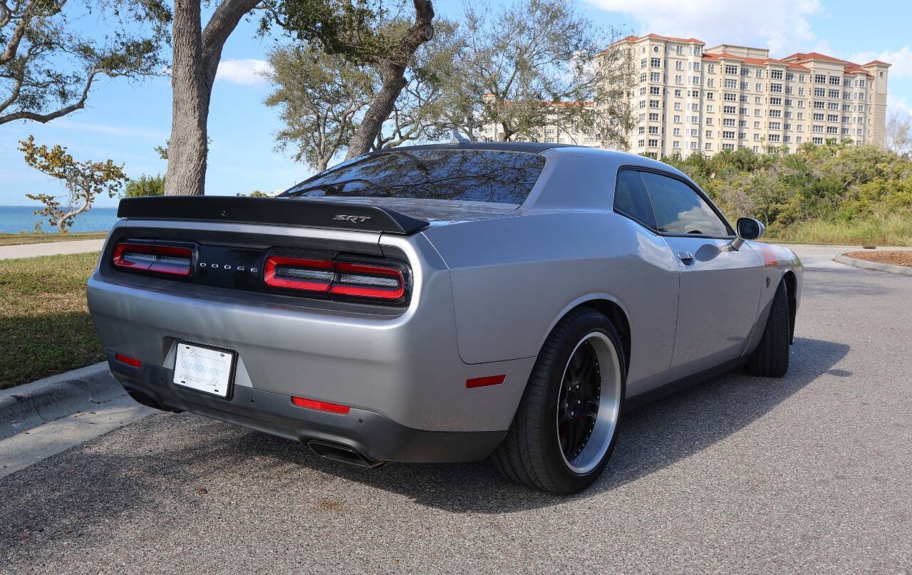 Used 2015 Dodge Challenger SRT Hellcat RWD image 30