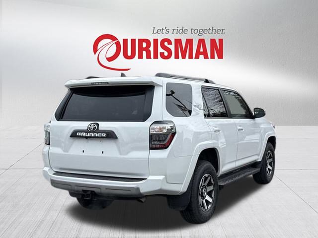 Used 2024 Toyota 4Runner TRD Off-Road Premium image 2