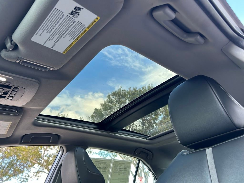 Used 2023 Toyota Camry XSE FWD image 18