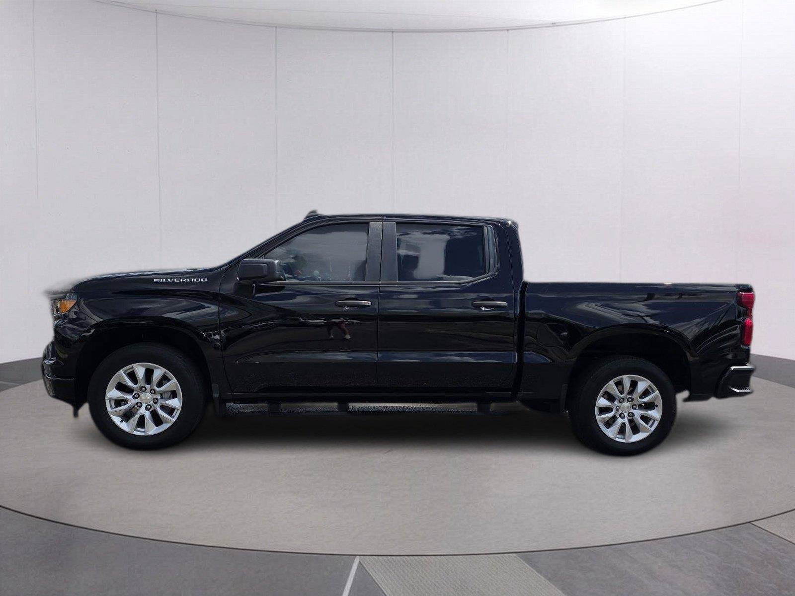 Used 2023 Chevrolet Silverado 1500 Custom w/ LPO, Dark Essentials Package RWD image 8