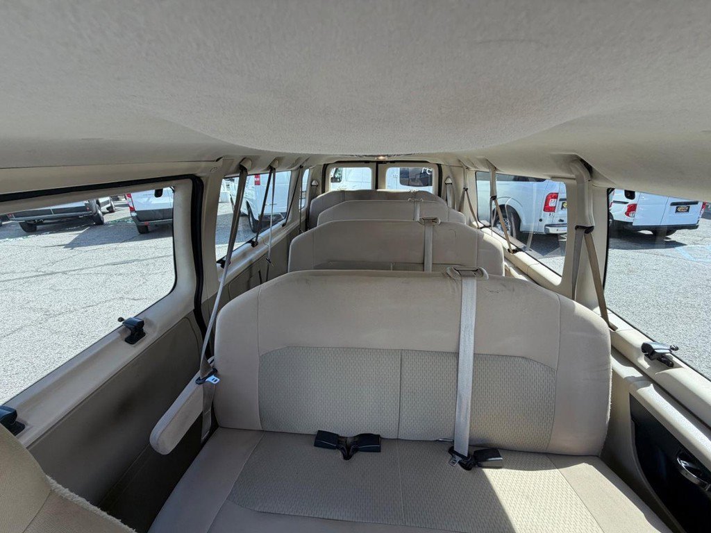 Used 2014 Ford E-350 and Econoline 350 XLT RWD image 40