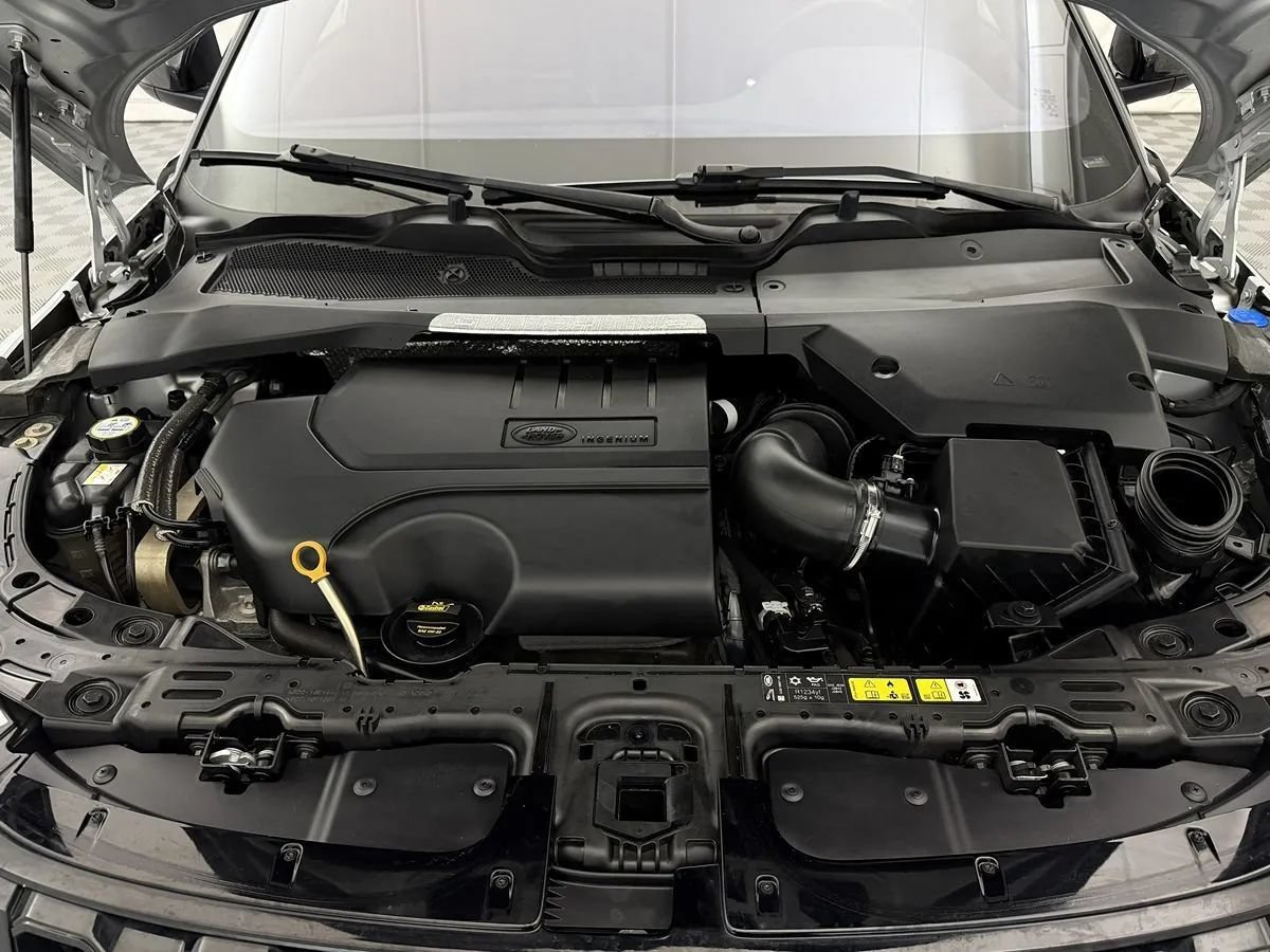 Used 2020 Land Rover Range Rover Evoque R-Dynamic SE AWD/4WD image 38