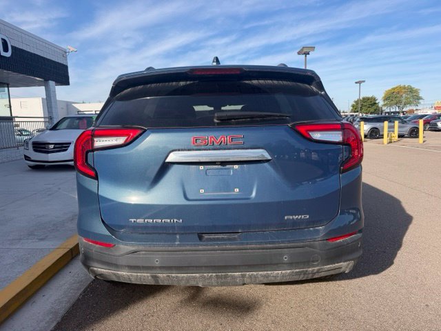 Used 2024 GMC Terrain SLE w/ Driver Convenience Package AWD/4WD image 9