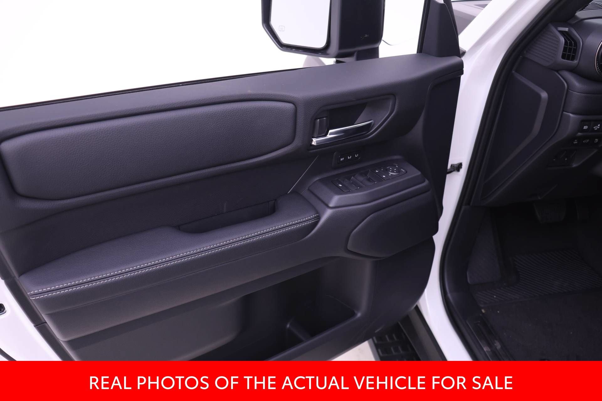 New 2027 Toyota Land Cruiser w/ Premium Package AWD/4WD image 9