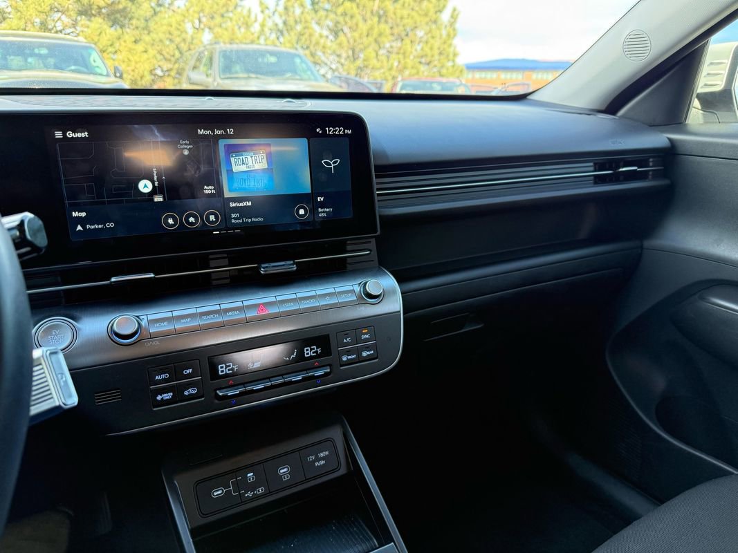 Used 2024 Hyundai Kona SEL image 30