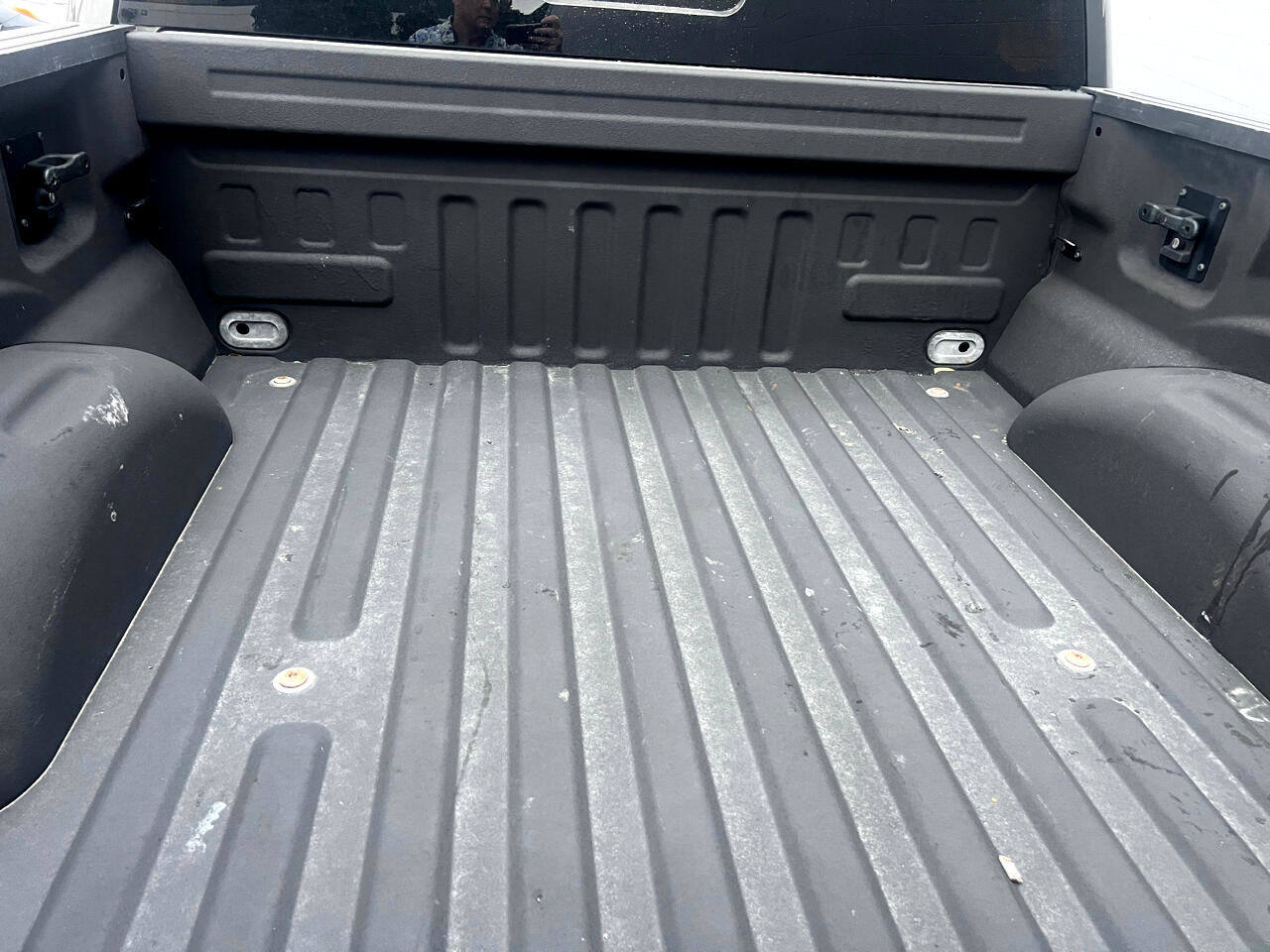 Used 2015 Ford F150 Platinum w/ Equipment Group 701A Luxury image 7