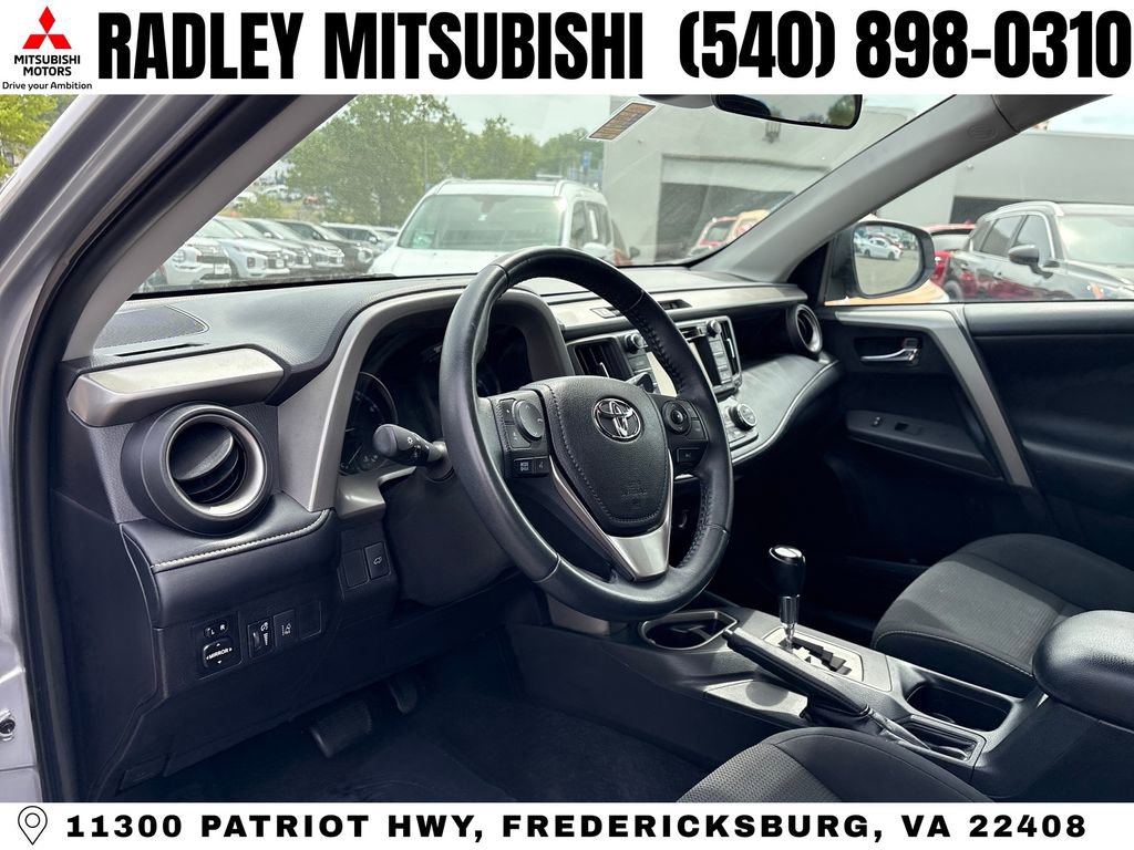 Used 2017 Toyota RAV4 XLE FWD image 4