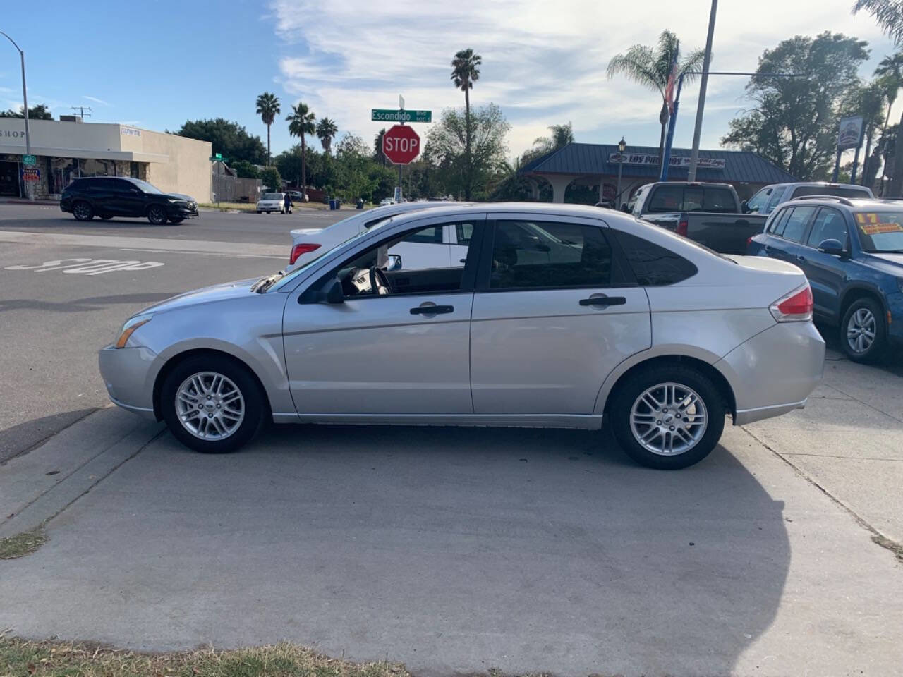 Used 2009 Ford Focus SE FWD image 5