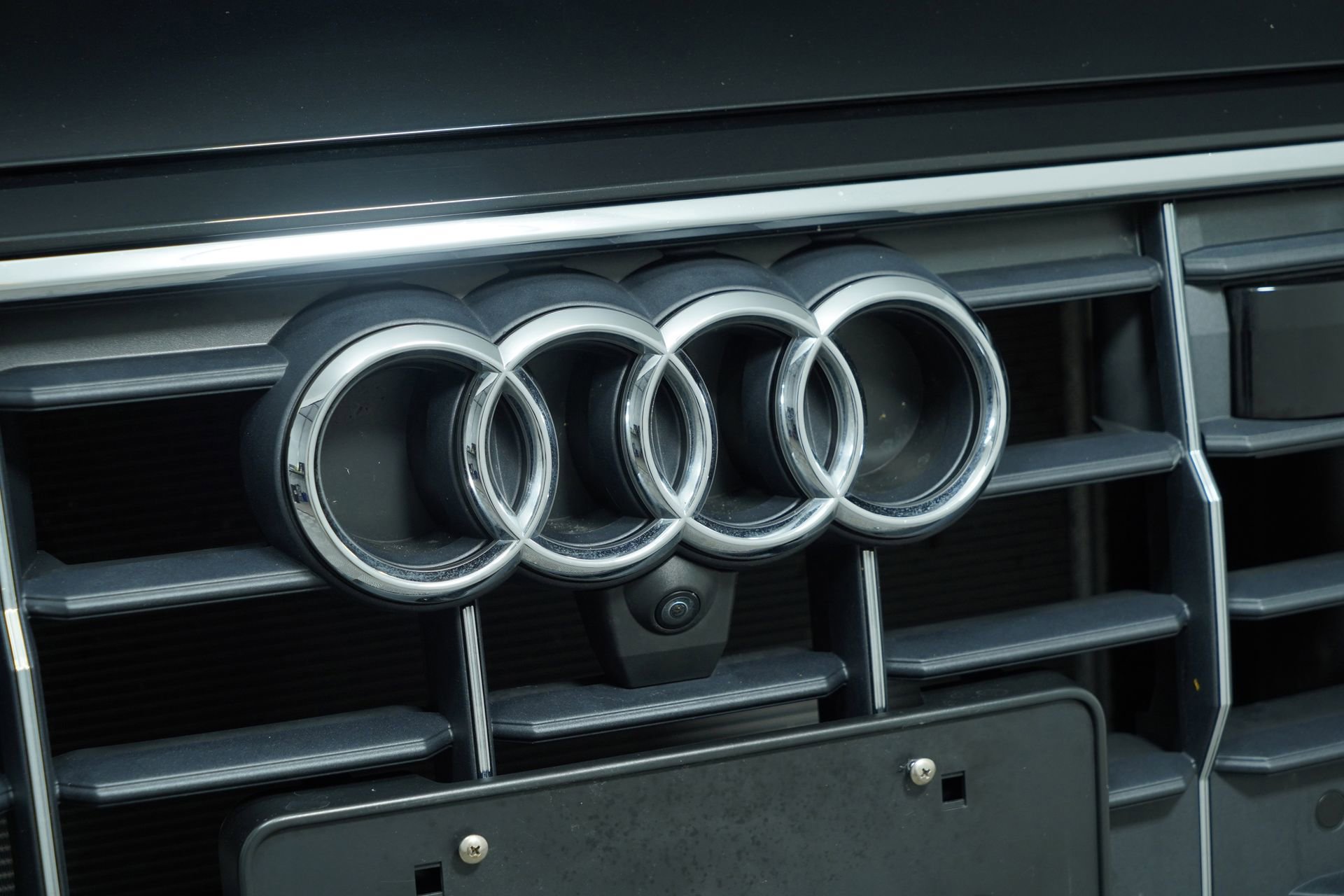 Certified 2023 Audi Q8 Premium Plus image 15
