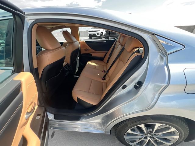 Used 2023 Lexus ES 350 w/ Accessory Package (Z1) FWD image 27