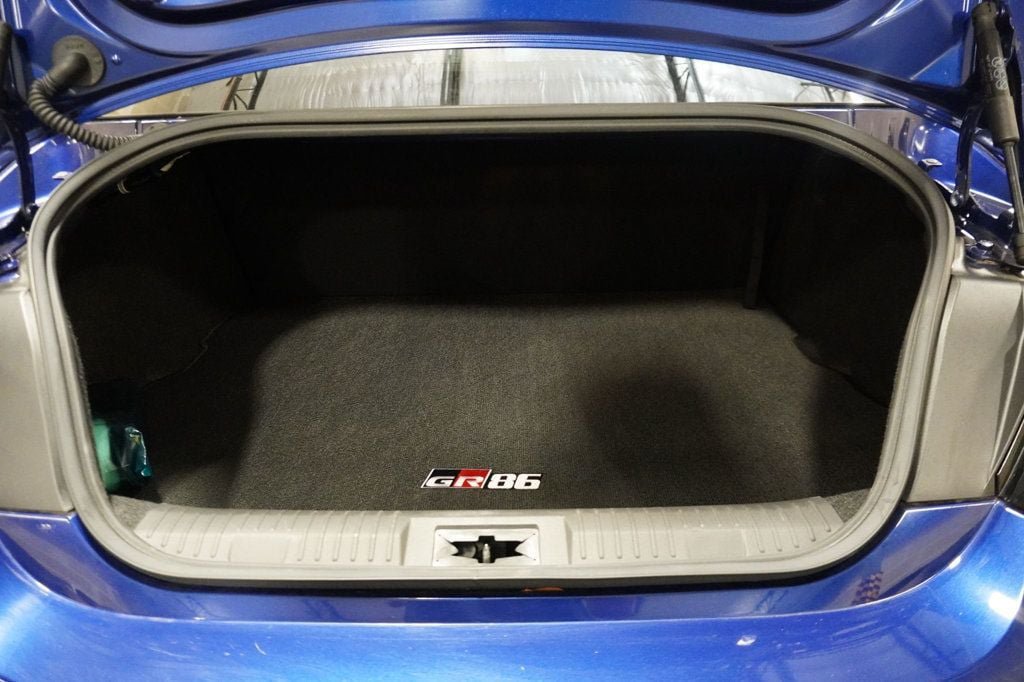 Used 2023 Toyota GR86 Premium RWD image 14