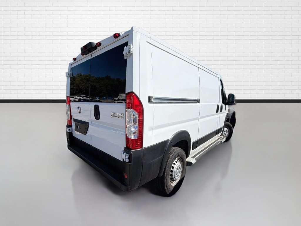 Used 2025 RAM ProMaster 2500 w/ U-Haul Equipment Group FWD image 9