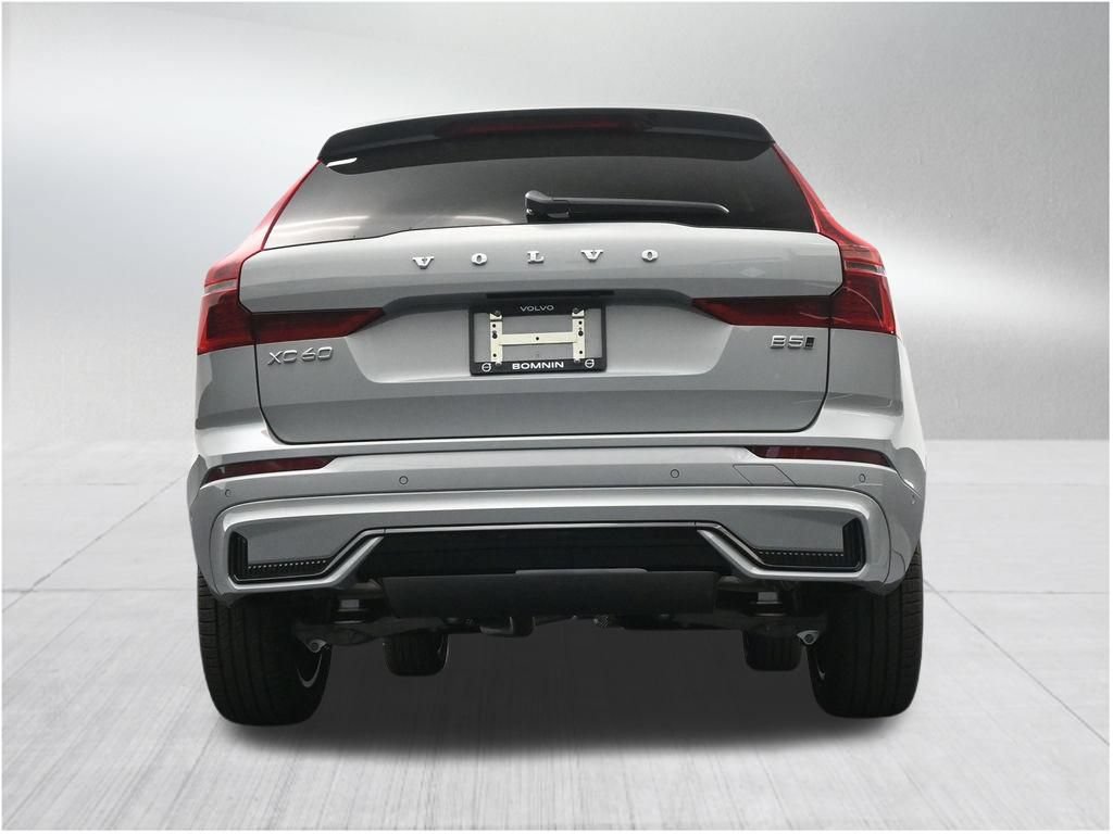 New 2026 Volvo XC60 B5 Plus AWD/4WD image 24