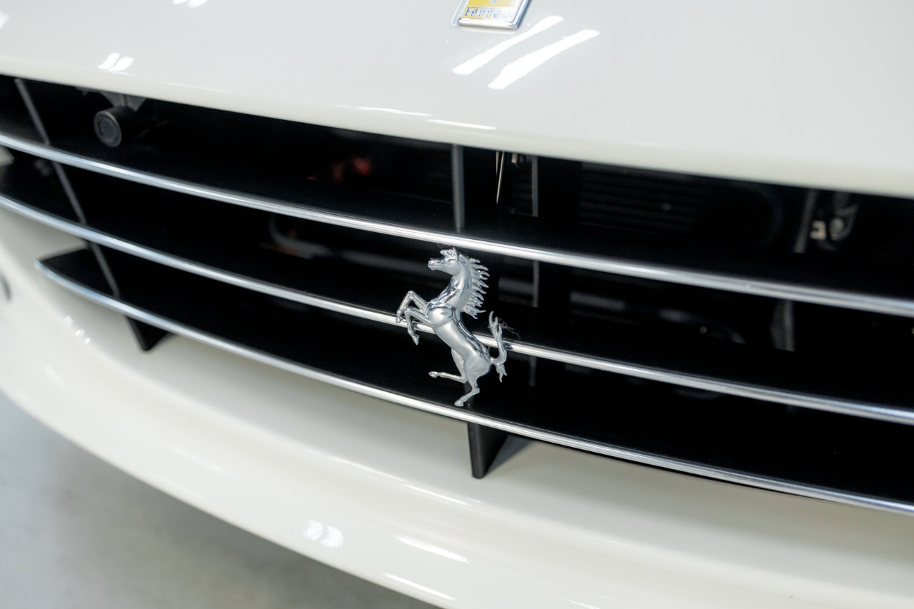 Used 2016 Ferrari California T image 18