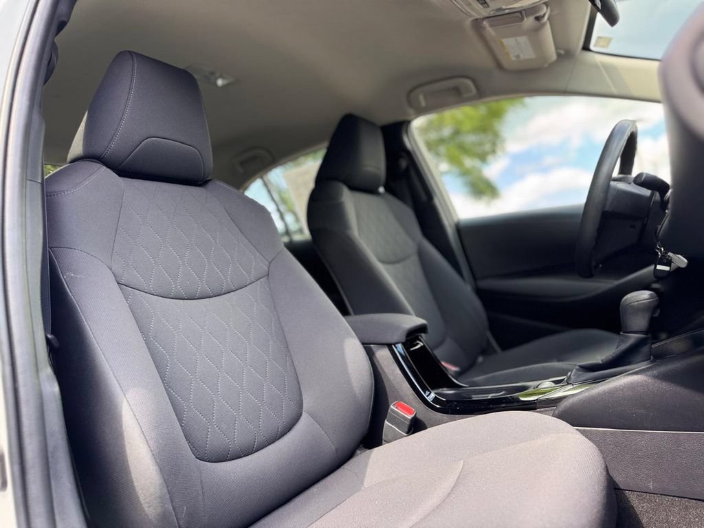 Used 2021 Toyota Corolla LE w/ Carpet Mat Package (TMS) FWD image 23