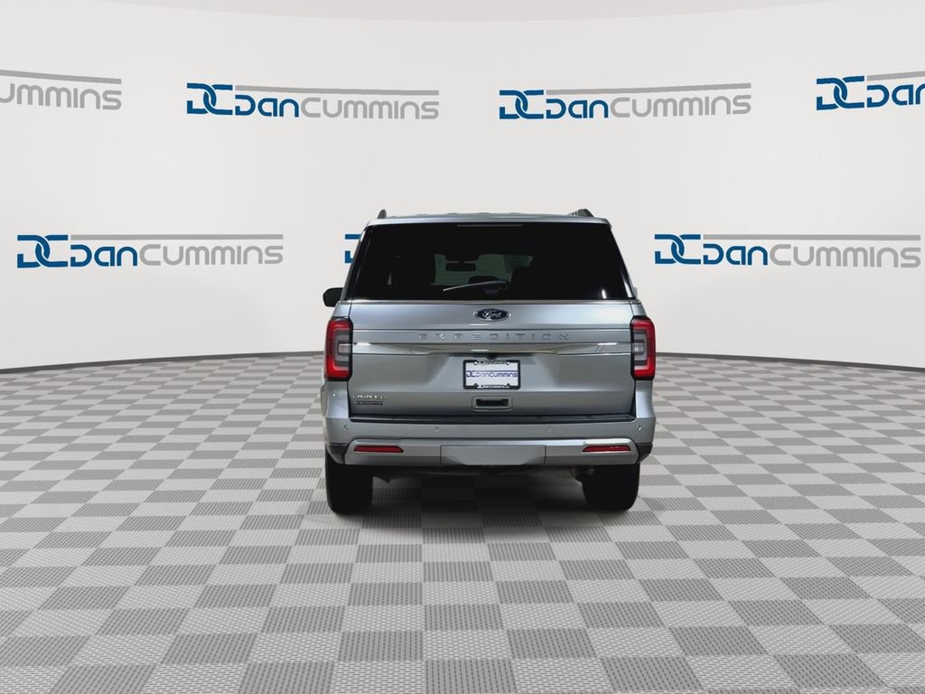 Used 2024 Ford Expedition Limited image 7