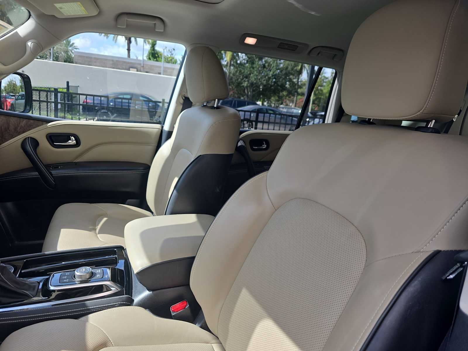 Certified 2023 INFINITI QX80 Premium Select w/ Cargo Package AWD/4WD image 17