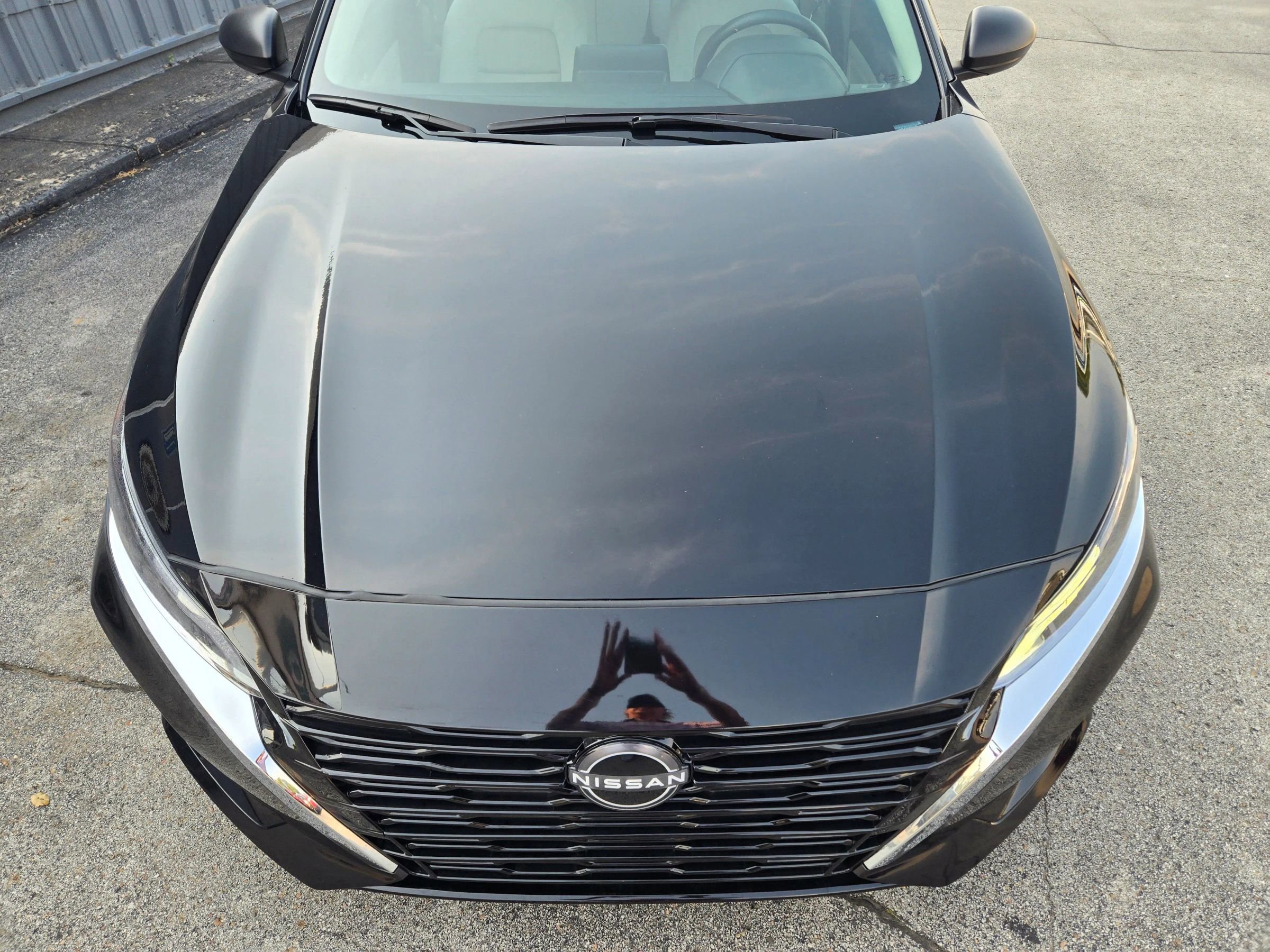 Used 2025 Nissan Altima 2.5 SV image 13