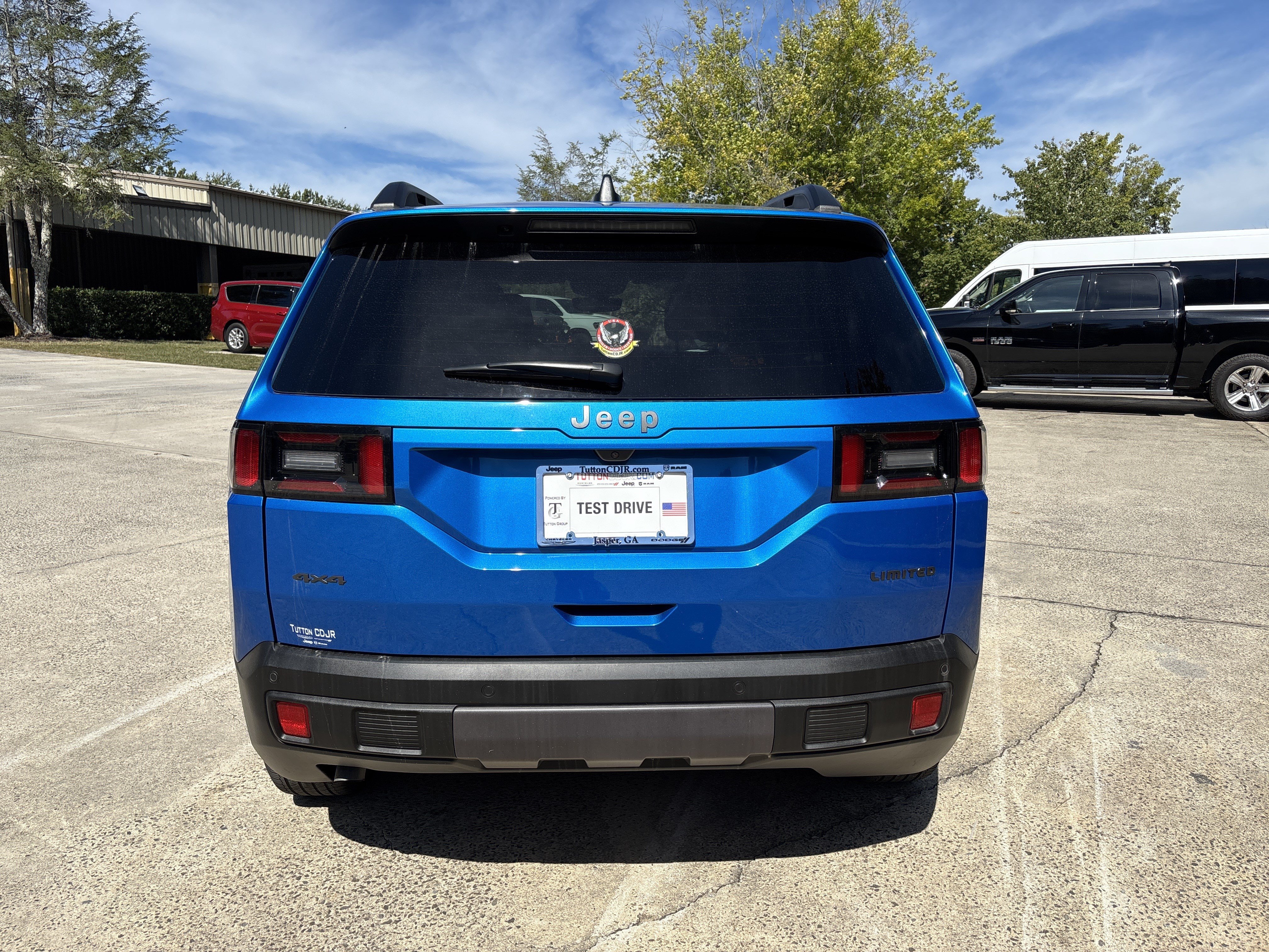 Used 2026 Jeep Cherokee Limited AWD/4WD image 6