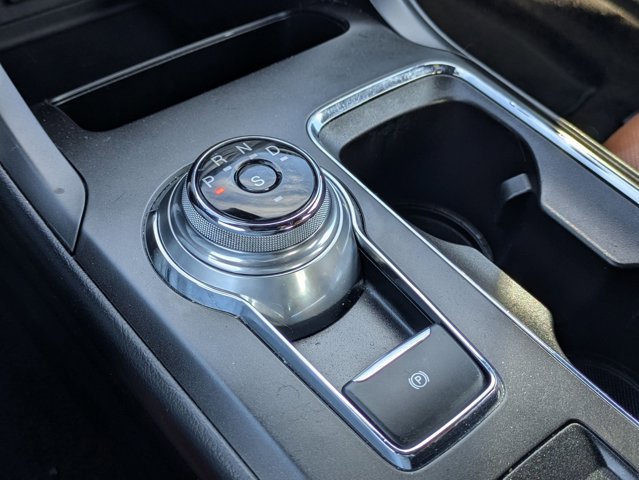 Used 2019 Ford Fusion Titanium FWD image 12