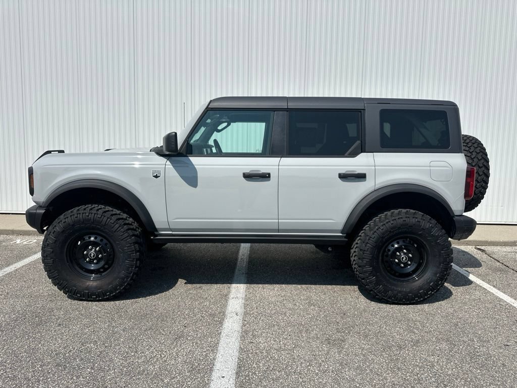 New 2026 Ford Bronco Big Bend w/ Black Diamond Package AWD/4WD image 3