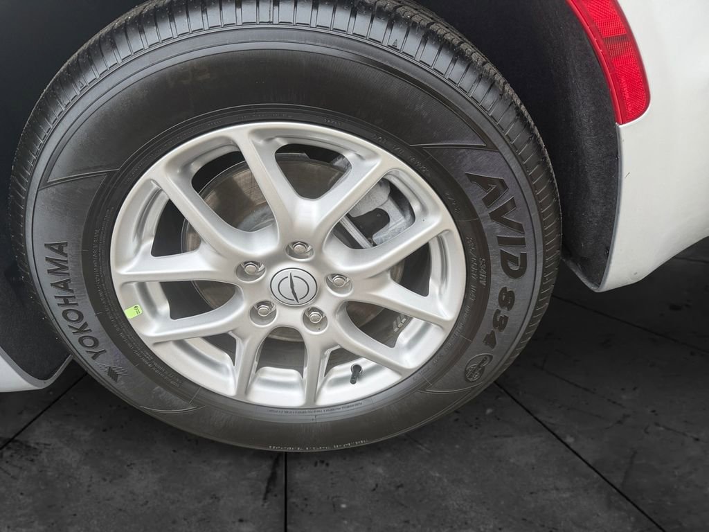 Used 2026 Chrysler Pacifica Select image 28