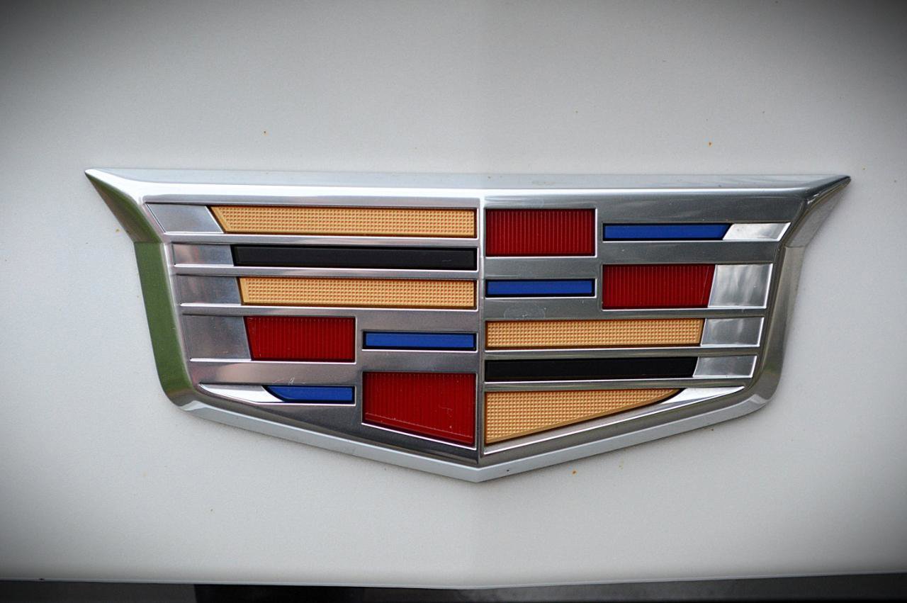 Used 2024 Cadillac XT4 Sport image 39