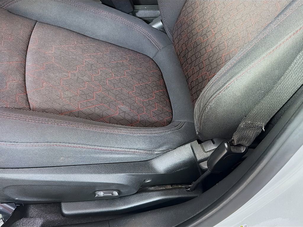 Used 2020 Chevrolet Sonic LT w/ Convenience Package image 21