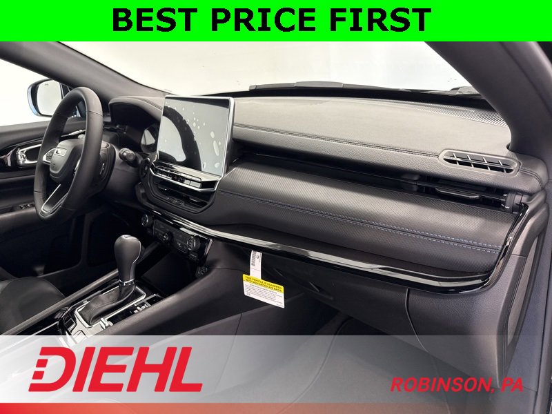 New 2026 Jeep Compass Limited image 16