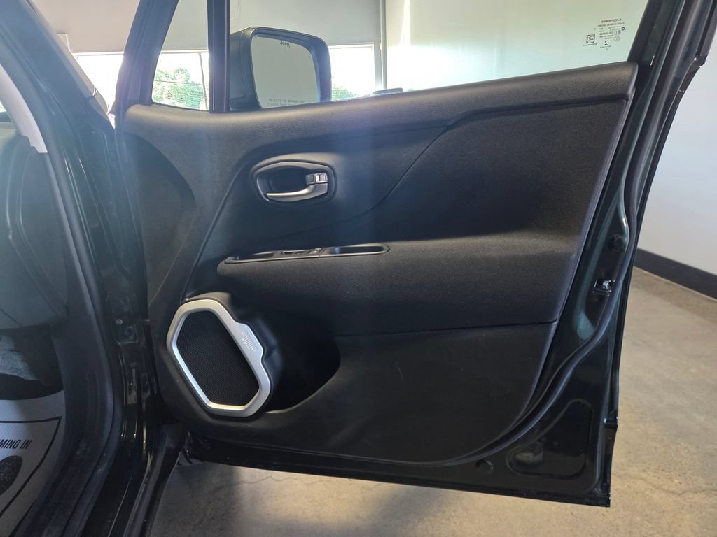 Used 2021 Jeep Renegade Sport AWD/4WD image 17