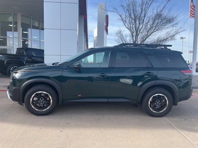 Used 2025 Nissan Pathfinder Rock Creek image 2